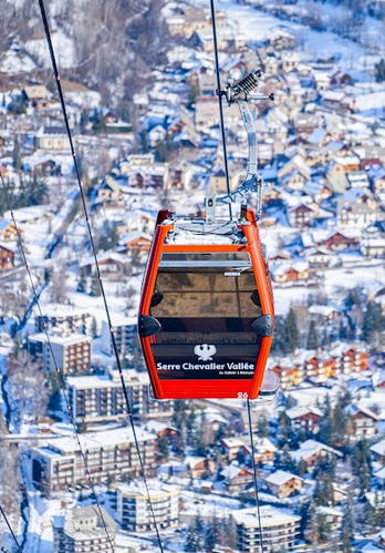 zorganizowany wyjazd na narty i snowboard do Serre Chevalier