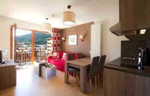 apartament 8-osobowy w rezydencji Aquisana w Serre Chevalier