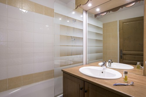 apartament 4-osobowy w rezydencji Le Hameau des Airelles w Montgenevre