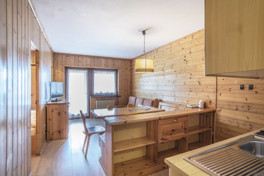 Apartament 5-osobowy - salon.jpg