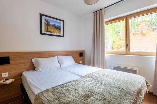 Apartament 4-osobowy sypialnia.jpg