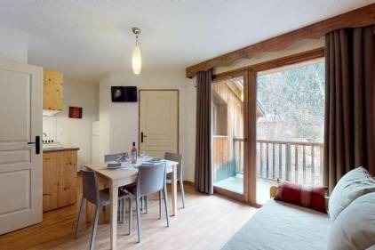 apartament 4-osobowy w rezydencji Le Hameau des Eaux d&#039;Orelle w Orelle