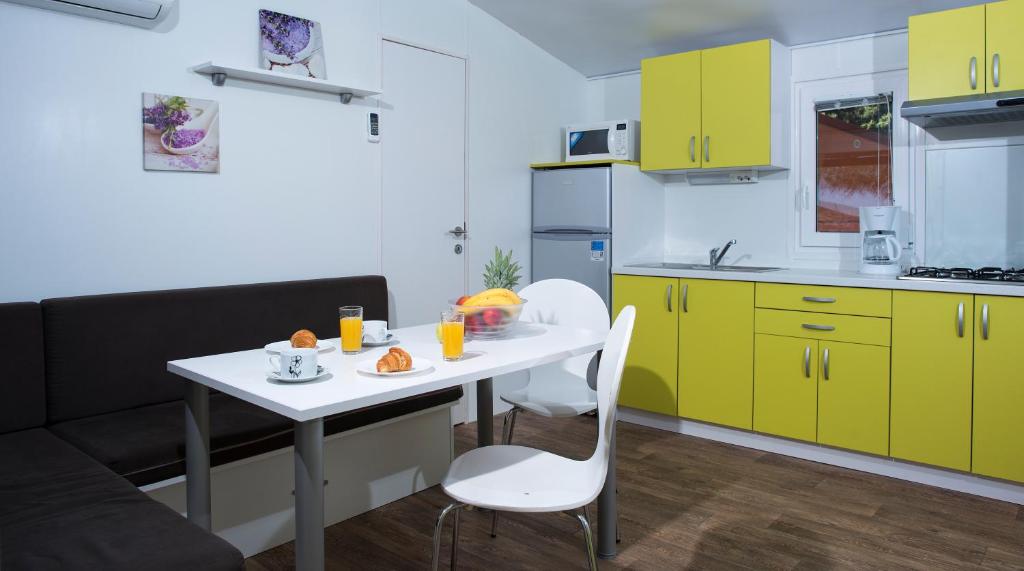 Salon i kuchnia limonkowa.jpg